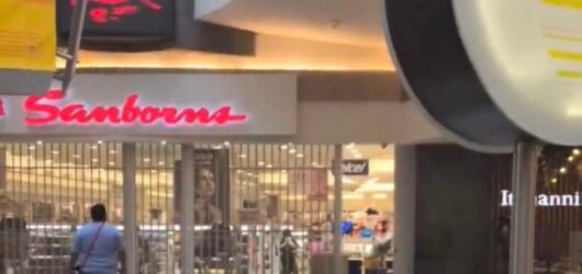 VIDEO: Sujetos roban en Sanborns Patriotismo